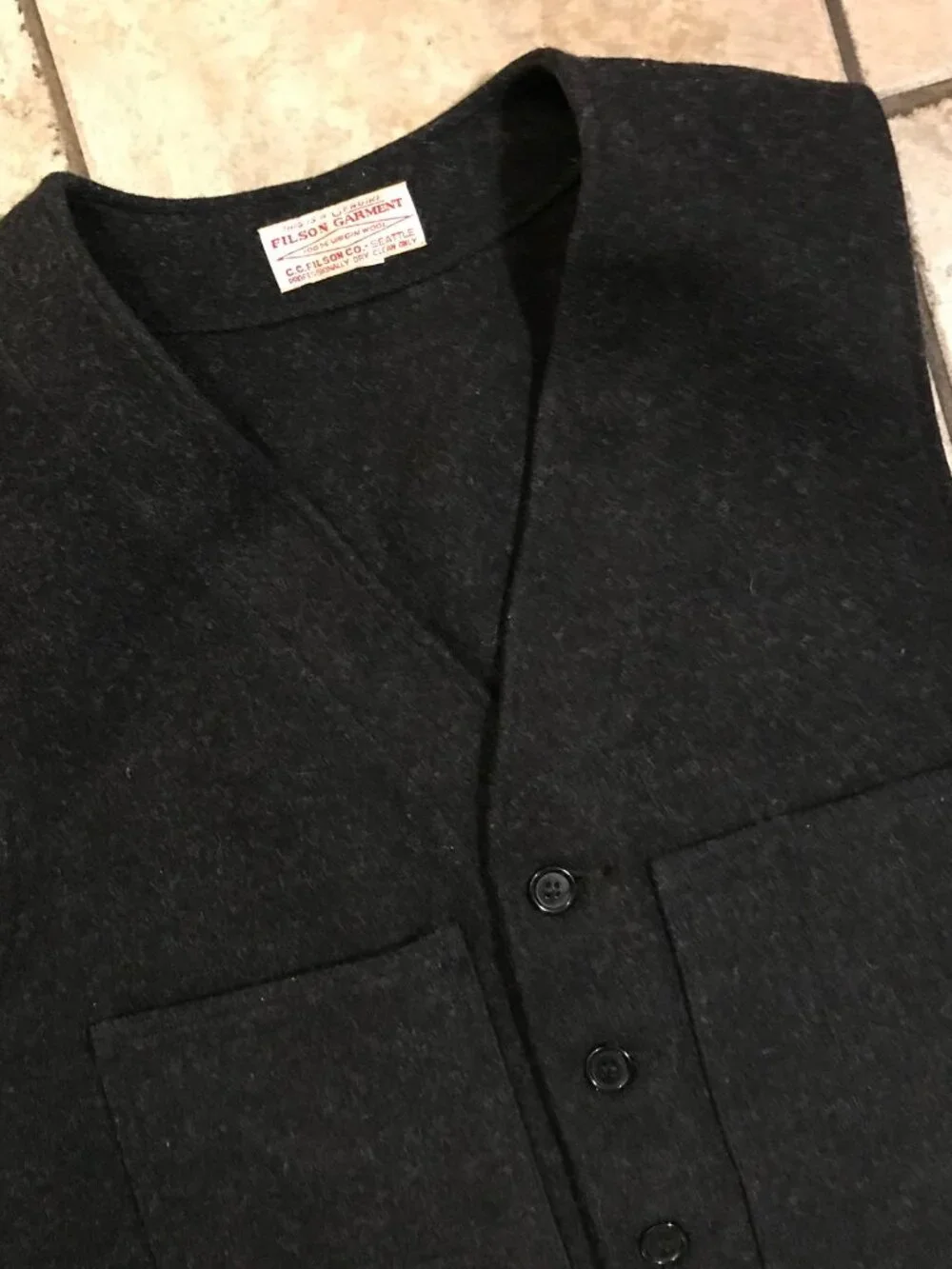 Men's Filson Mackinaw Virgin Wool Vest-Size 46 (XL) Charcoal